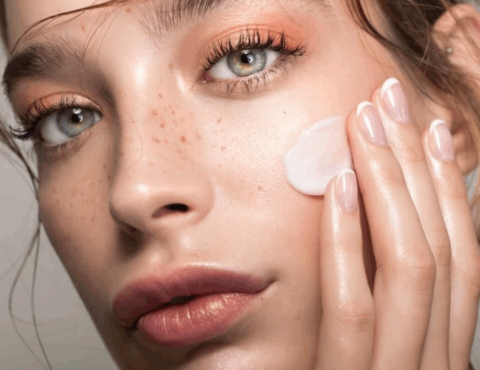 Догляд за шкірою восени: як зберегти сяйво